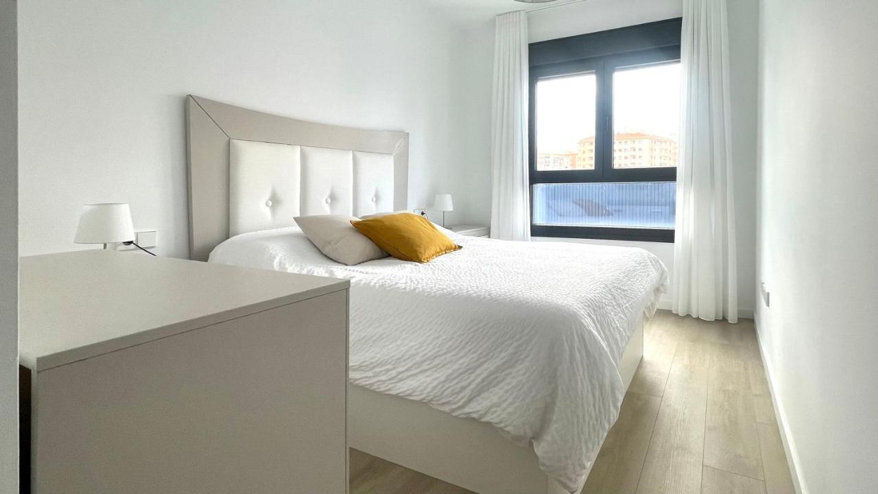 Апартаменты Apartamento Malaga Beach, 2A Экстерьер фото
