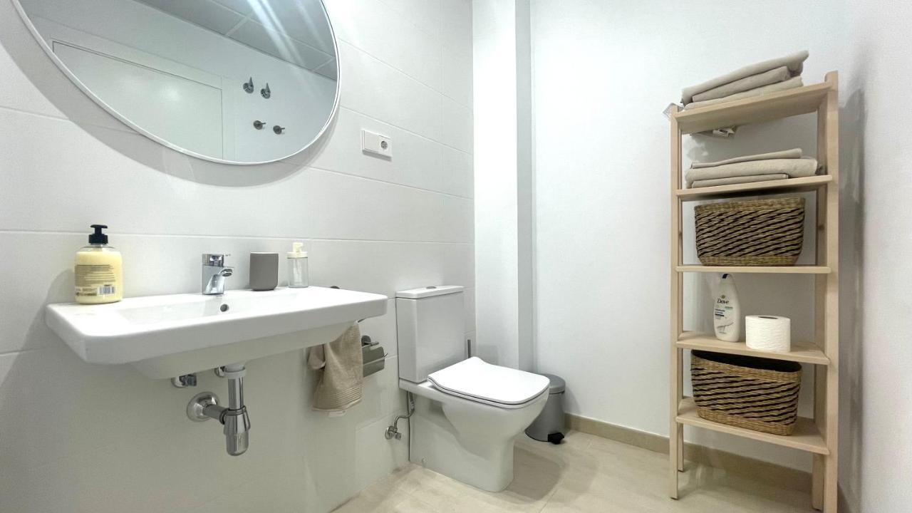Апартаменты Apartamento Malaga Beach, 2A Экстерьер фото