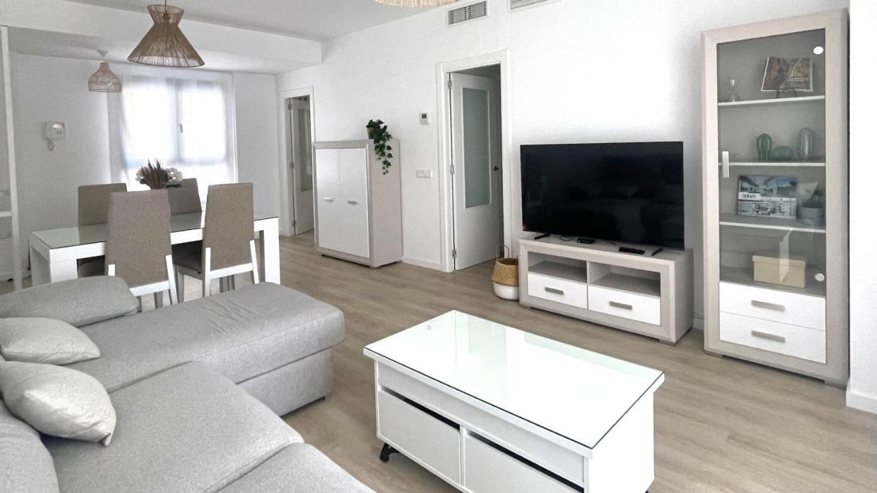 Апартаменты Apartamento Malaga Beach, 2A Экстерьер фото